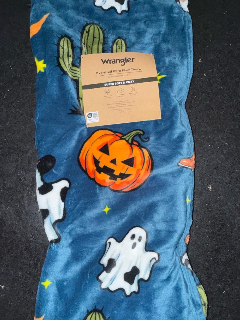 NEW Wrangler OVERSIZED ULTRA PLUSH Blue Halloween Plush Throw Pumpkin & Ghost